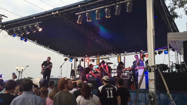 Logan Mize at 2015 Petunia Fest! смотреть онлайн