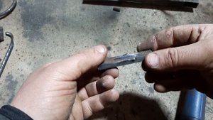 простое и эффективное приспособление для зимних блесен.