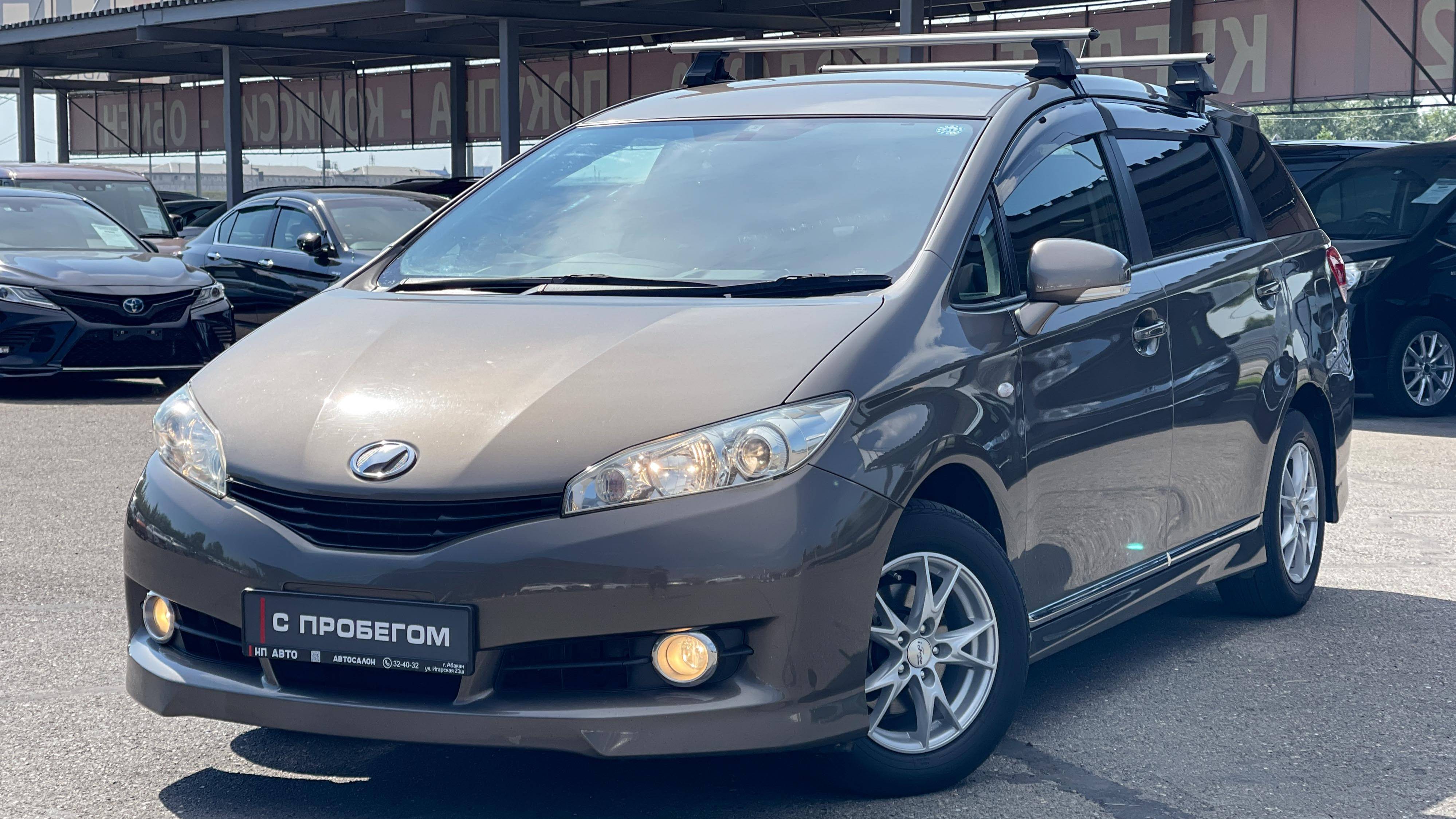 Обзор Toyota Wish, 2009 год