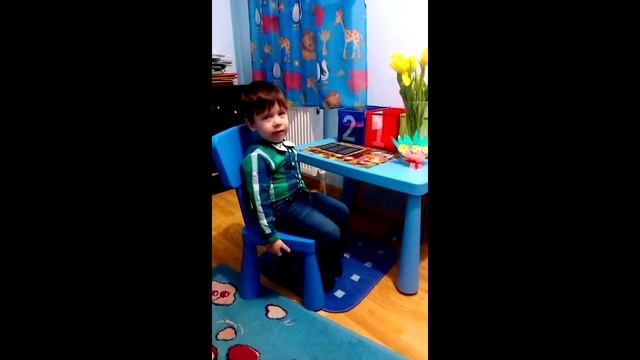 Артём Анженко-тема "Моя мама" | Детский проект "Стих на табуретке" смотреть онлайн