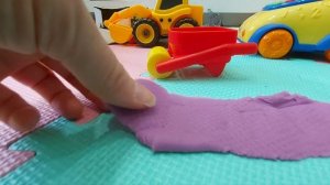 Лепим с формочками Play-Doh