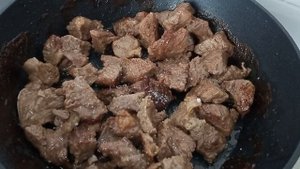 СОУС С МЯСОМ И КАРТОШКОЙ