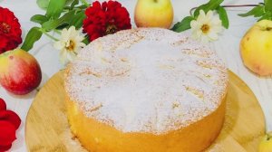 Шарлотка с яблоками. Классический рецепт с одним секретным ингредиентом