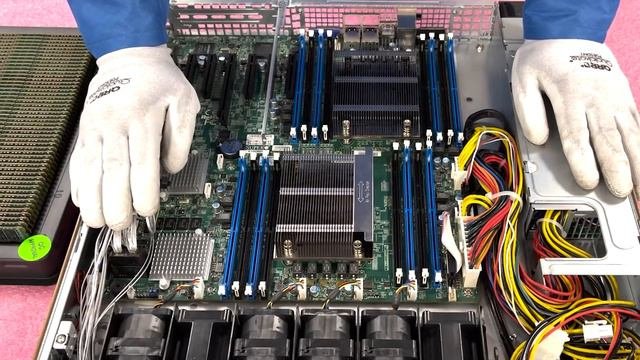 Supermicro X10DRH-C, X10DRH-CT, X10DRH-CLN4 Server Motherboard Review | CSE-815 DDR4 Memory Install