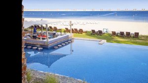 JA Beach Hotel Dubai