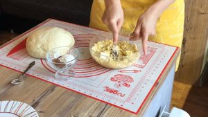 ПИРОЖКИ С БАНАНОМ и КОРИЦЕЙ! Рецепт БЫСТРОГО ДРОЖЖЕВОГО ТЕСТА-УНИВЕРСАЛЬНОГО !