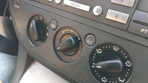 Авто для семьи. Сравнение компактвэнов. Nissan VS Ford.