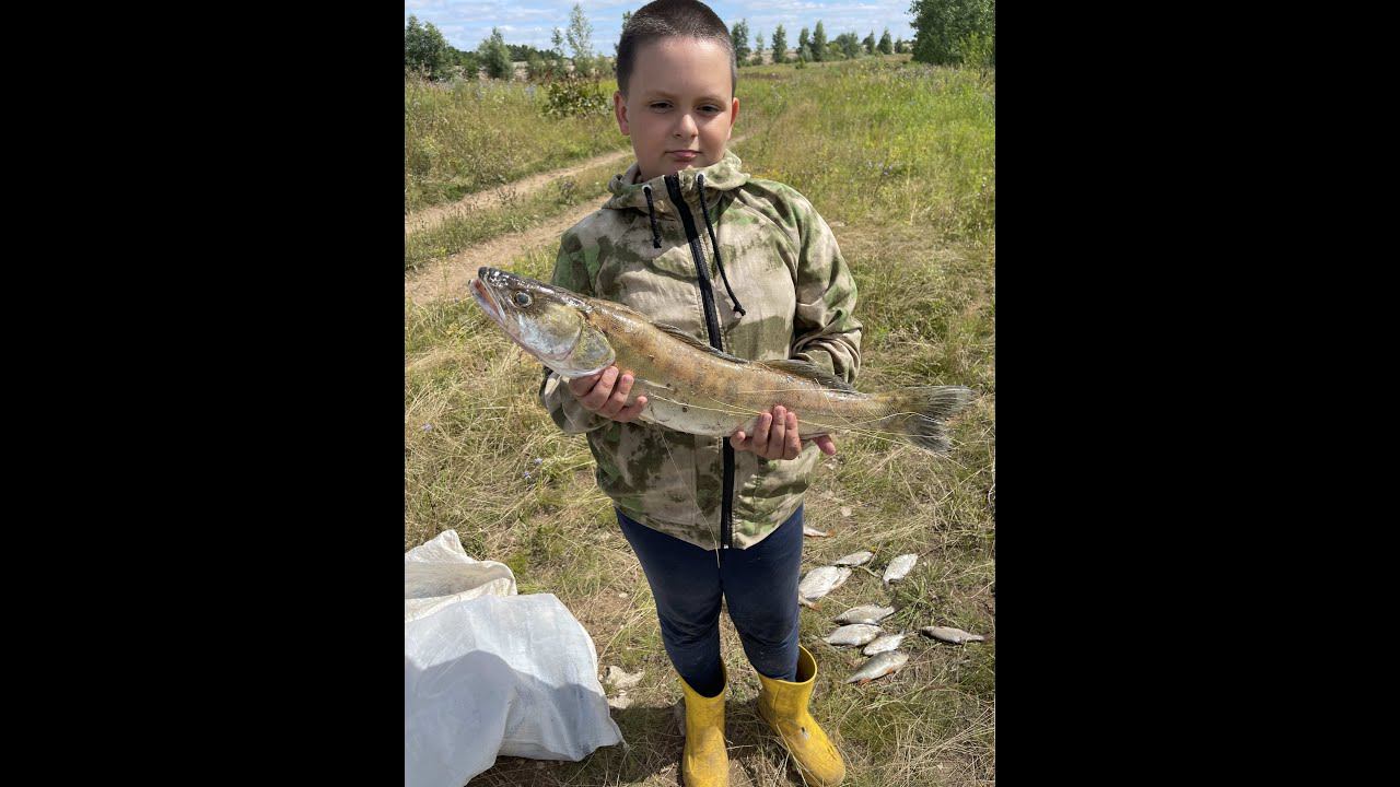 Удачная рыбалка с сыном на реке Белая. Часть 2 смотреть онлайн