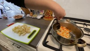 Суп с консервированным тунцом?. Очень лёгкий, вкусный.. змеиный супчик?