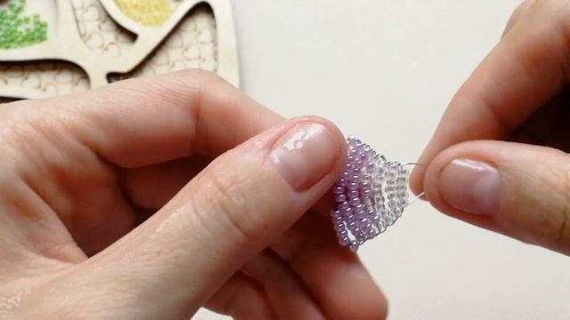 ОЧЕНЬ ПРОСТОЙ ЦВЕТОЧЕК из бисера!МАСТЕР-КЛАСС ДЛЯ НАЧИНАЮЩИХ!В ТЕХНИКЕ ПАРАЛЛЕЛЬНОГО ПЛЕТЕНИЯ! смотреть онлайн