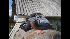 ПРОСТЕЙШИЙ ЛИСТОГИБ -  СВОИМИ РУКАМИ! .. "АВТОРСКИЙ" СЛИВ НА КРЫШУ, СО СБОРОМ ВОДЫ...