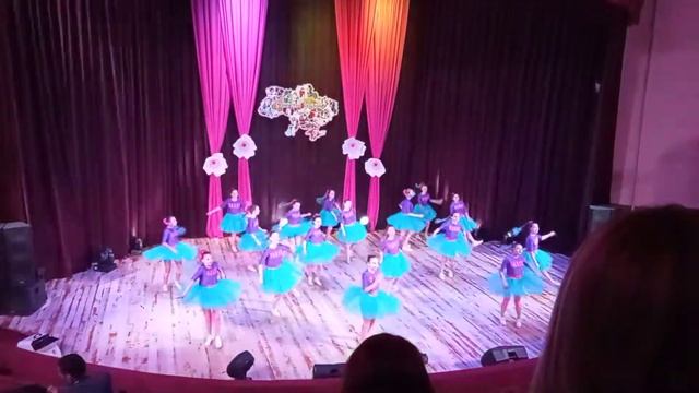 Танцы-татанцы Арт-Денс смотреть онлайн