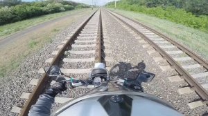 НА МОТОЦИКЛЕ ПО РЕЛЬСАМ |