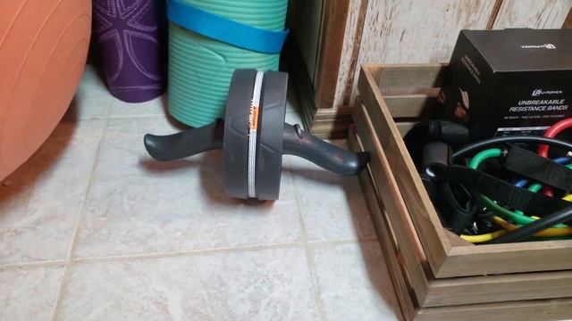 I HAVE A HOME GYM! смотреть онлайн