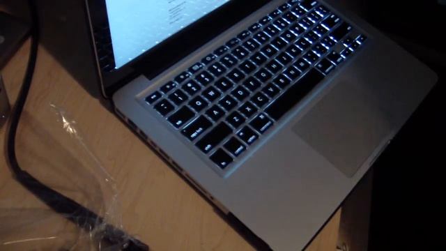 Apple Keybored and Samsung LED monitor unboxing смотреть онлайн