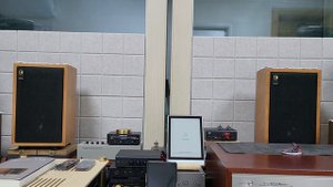 Graham LS3/5A, Luxman LX-380 "Isn't It Romantic"