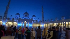 Феррари в Дубаи. Сколько стоит аренда в 2018 году