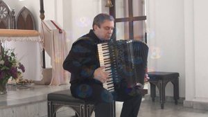 Бах_Хорал_исп_Р_Бажилин.mp4