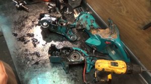 Бензопила Makita. Домой вернулись не все.