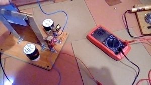 Высоко добротный переменный конденсатор в цепи самозапита качера Бровина. Схема