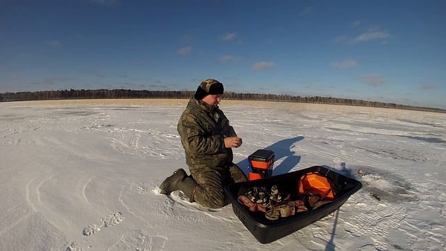 ПЕРВЫЙ ЛЕД в -29!! Ловля Ротана на Рисовом Озере смотреть онлайн