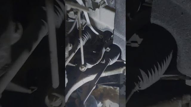 volvo D3 2011 Manual gearbox oil change смотреть онлайн