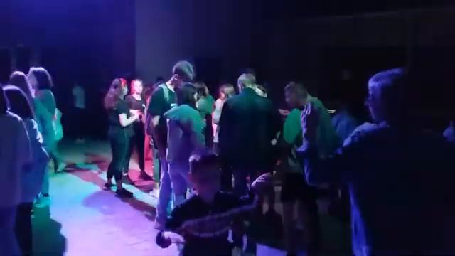 молодежная дискотека на улице смотреть онлайн