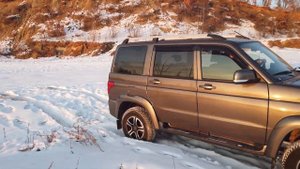 УАЗ Патриот зимой на заднем приводе