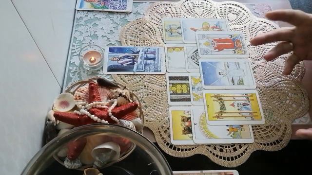 4 КОРОЛЕВЫ. * Какие события /ситуации ещё порадуют вас до конца марта? * смотреть онлайн