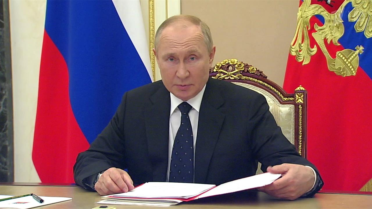 Владимир Путин обсудил с постоянными участниками С...подготовку к проведению Единого дня голосования