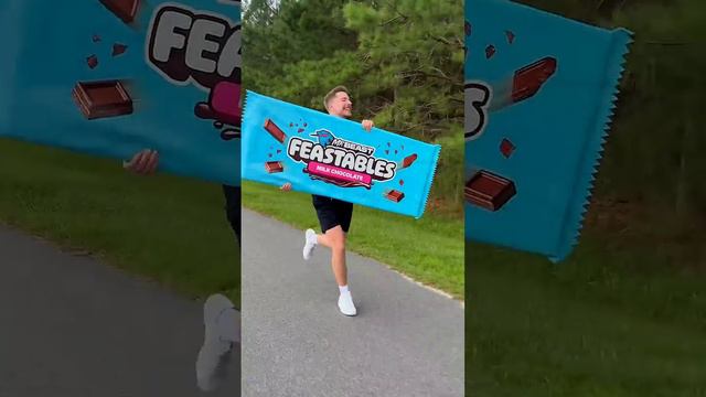 Бег с большими Feastables
