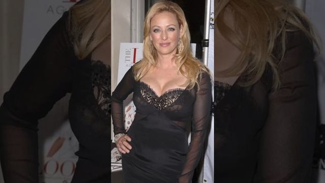 Attractive Older Women 59 смотреть онлайн