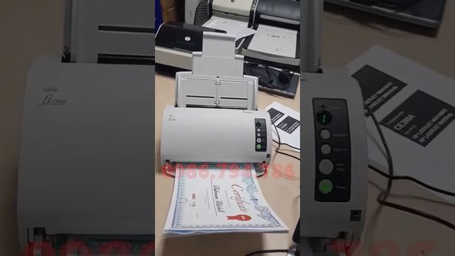 Máy scan tài liệu A4 Fujitsu fi-7030 - iScan.vn