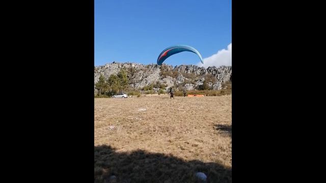 Parapente- Descolagens/aterragens na Serra de Bornes 2019. Em breve voltaremos :) take-off, landing смотреть онлайн