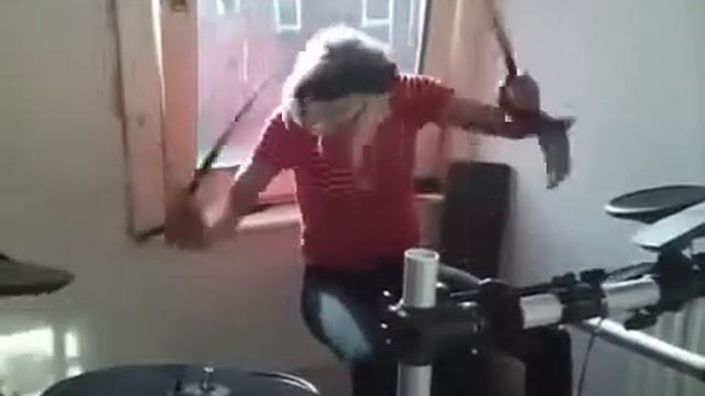 Kayleigh Rogerson  Девочка огонь ударник! Теги  игра на ударных, барабанах, удар