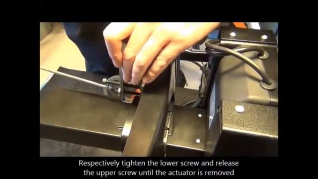 VELA - Removal of actuator in combi frame on VELA Tango 100 and Tango 200 смотреть онлайн