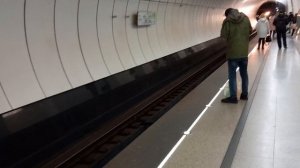 метро, станция петровско-разумовская пересадка с линии 9 на линию 10 от центра