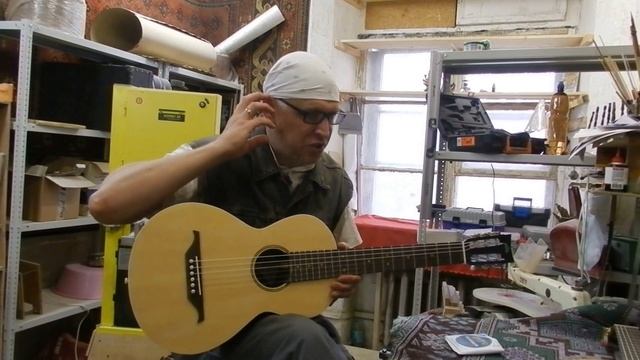 Романтическая гитара Parlor Антон Хорин