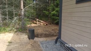 Габионы как подпорная стенка и Мягкая отмостка из щебня