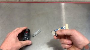 Как поменять батарейку в ключе Volkswagen Touareg