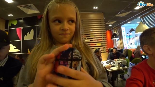 ВЛОГ на Скалодроме Ярослава - Альпинист взяла МАКСИМАЛЬНУЮ высоту! Indoor Playground смотреть онлайн