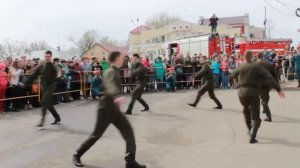 Выступление курсантов ивановской академии МЧС в Кинешме