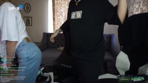 Марк ударил вишенку по попе