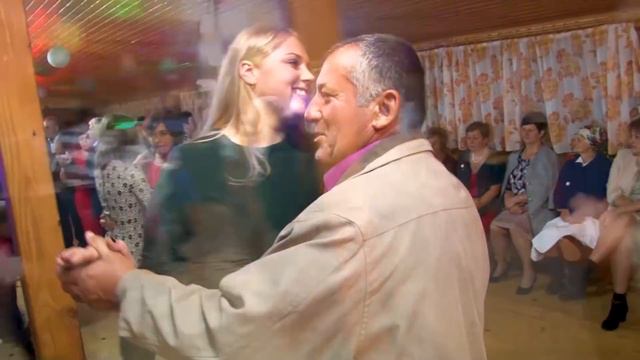 Українська музика на весіллі. Українська пісня