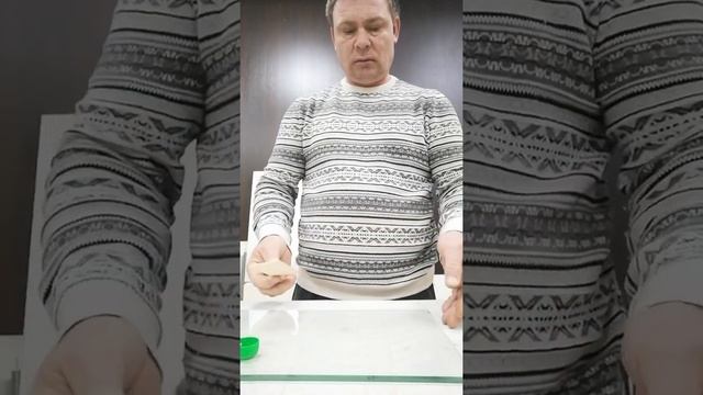 Как пользоваться стеклорезом.