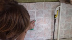 Уборка на кухне. Обновляю кухонный фартук.