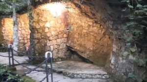 РЕСТОРАН  В УЩЕЛЬЕ ,  В НОВОМ АФОНЕ .???