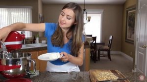 How To Make Soft and Moist Carrot Cake Recipe