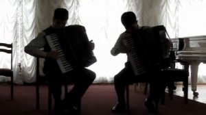 Дуэт аккордеонистов С.Ларин и М.Чаудхари, 2010, Синий платочек.avi