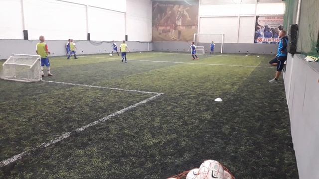 МАЛЫШ ФУТБОЛИСТ 7 ЛЕТ ⚽ ИГРА В МАЛЕНЬКИЕ ВОРОТА ⚽ ПУШКА ПОД ПЕРЕКЛАДИНУ ⚽ ФИНТЫ МАЛЫША